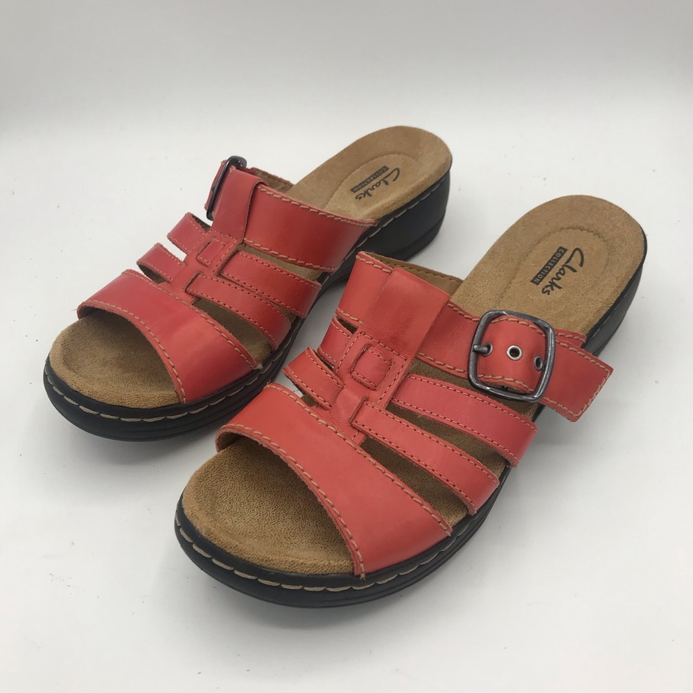 Clarks Women's Hayla Cavern Wedge Sandal